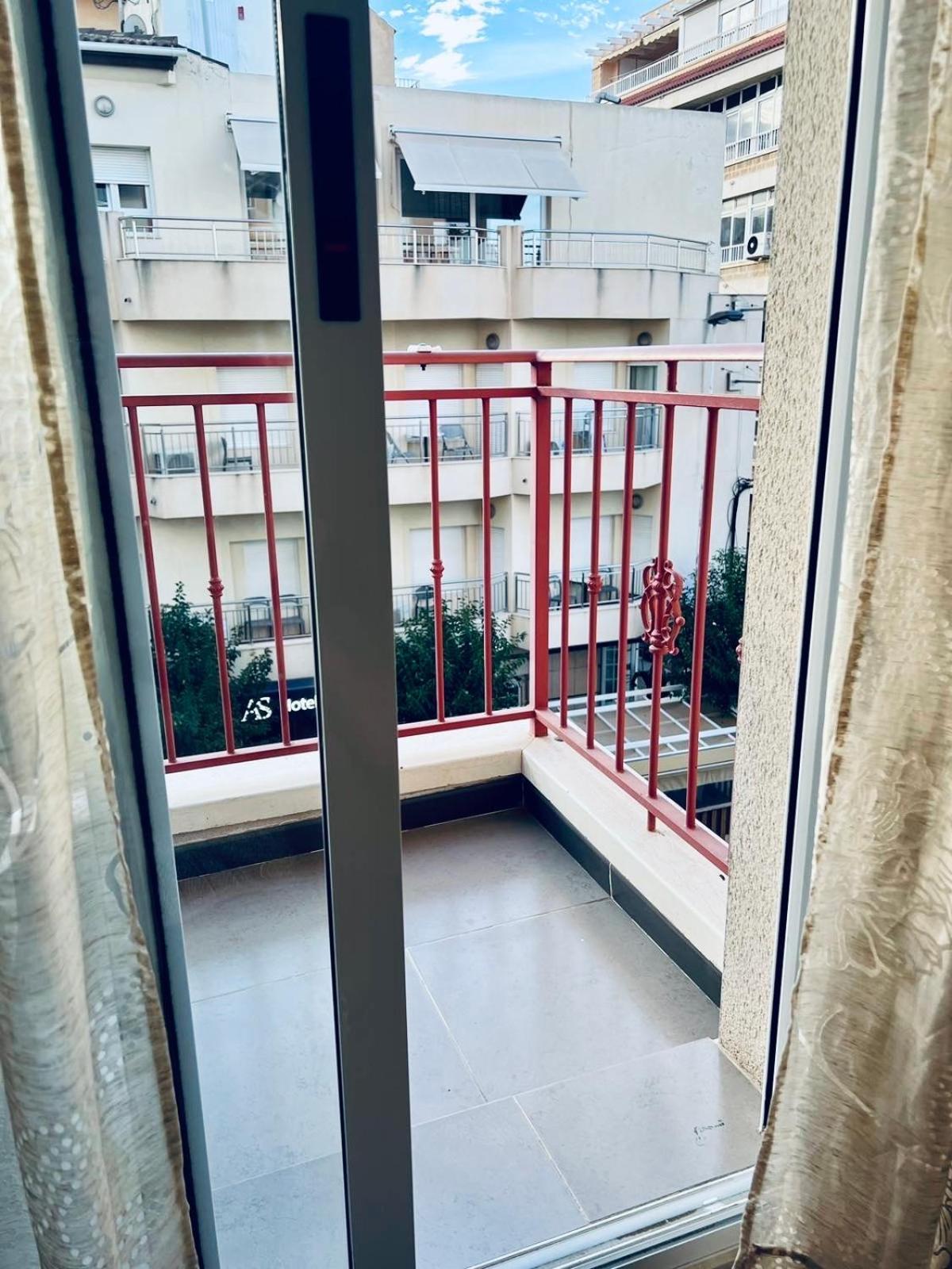 And New Furnished In Centre Apartment Torrevieja
